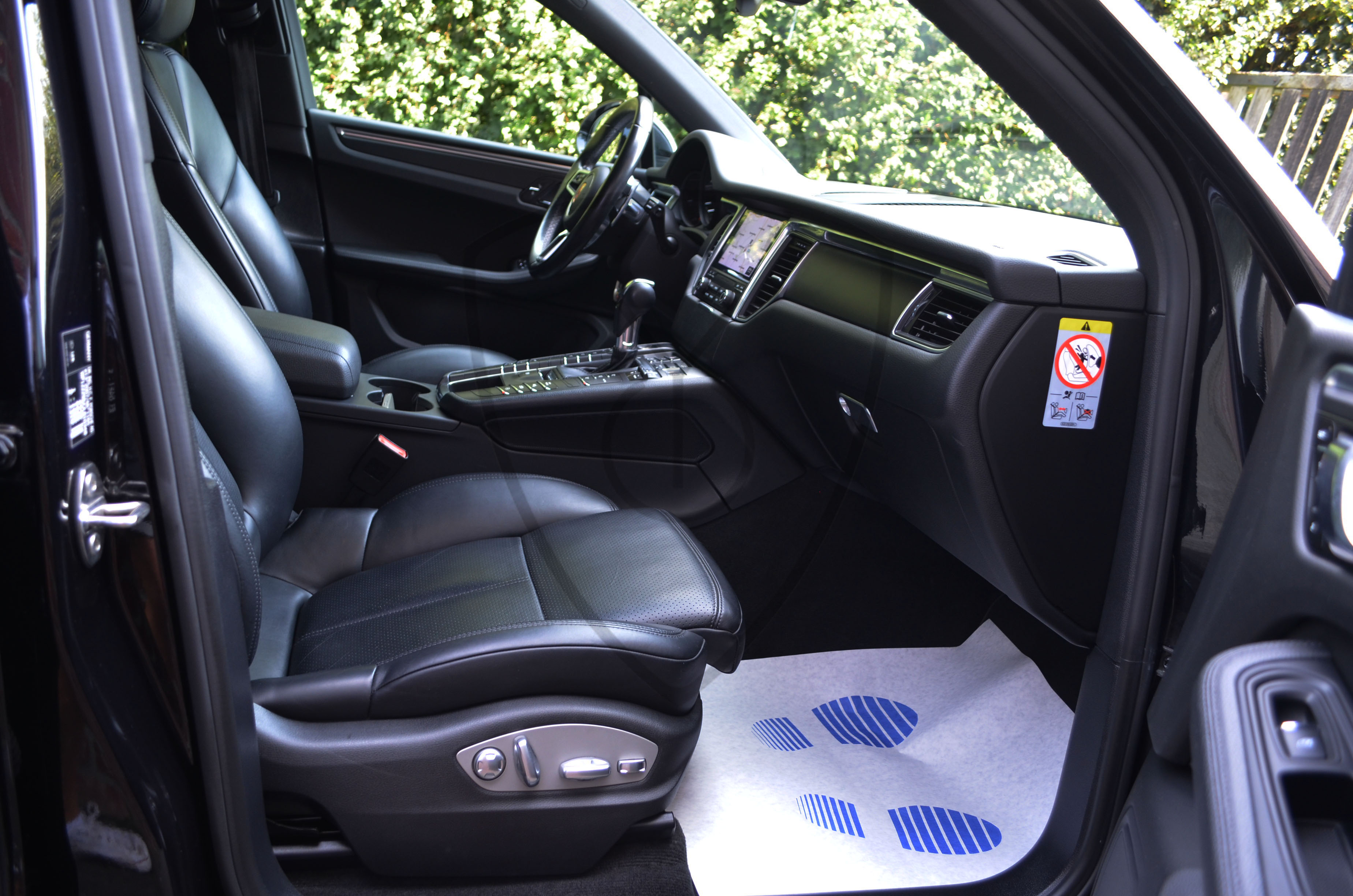 PORSCHE MACAN — image 15
